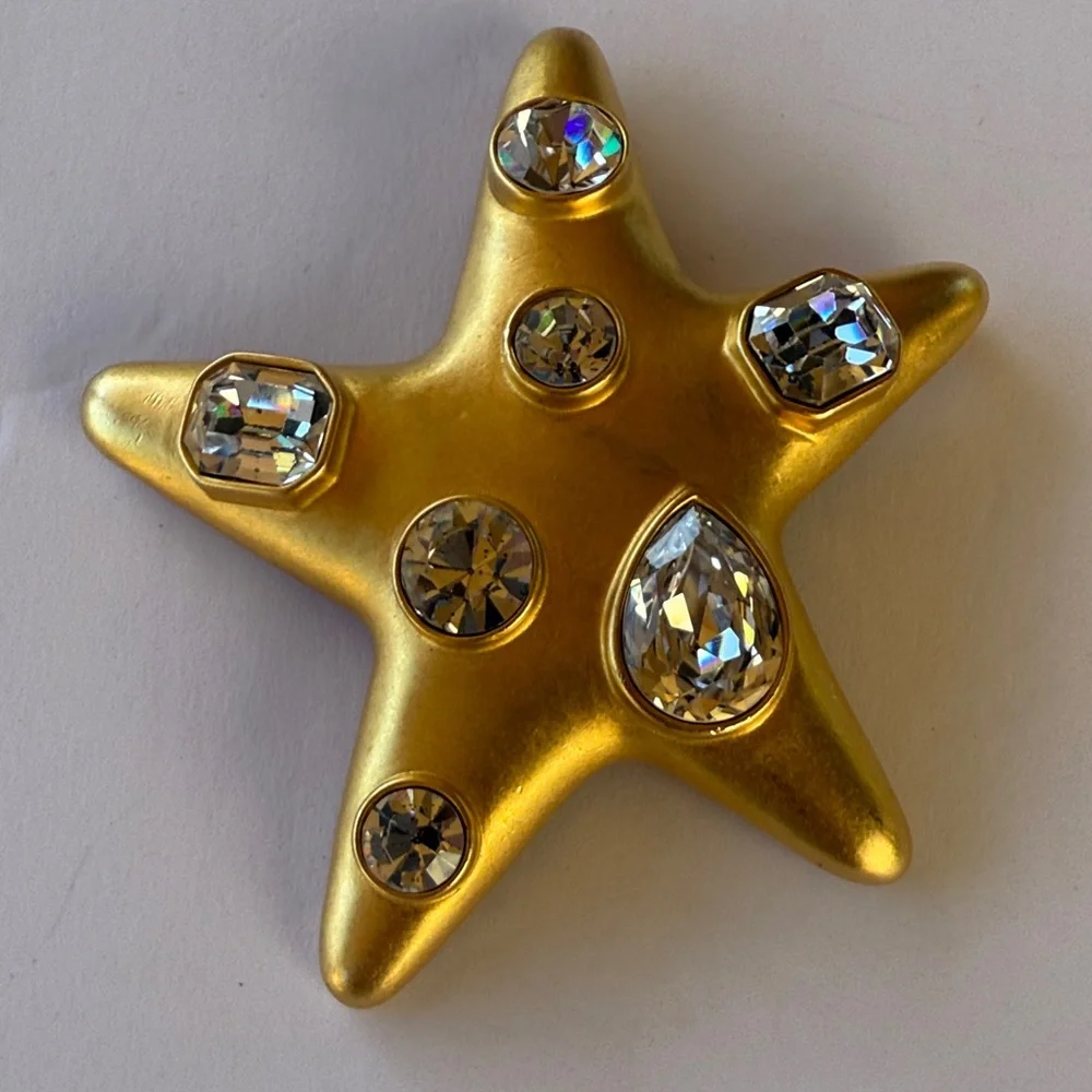 Kenneth Jay Lane Gold Star Brooch with Crystal Accents - Picture 1 of 5
